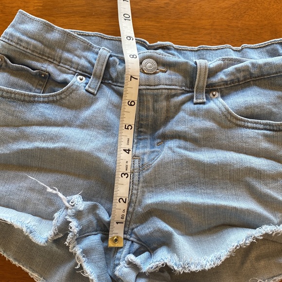 Levi’s Blue Cutoff Jean Shorts Raw Hem 28 EUC - Picture 3 of 9
